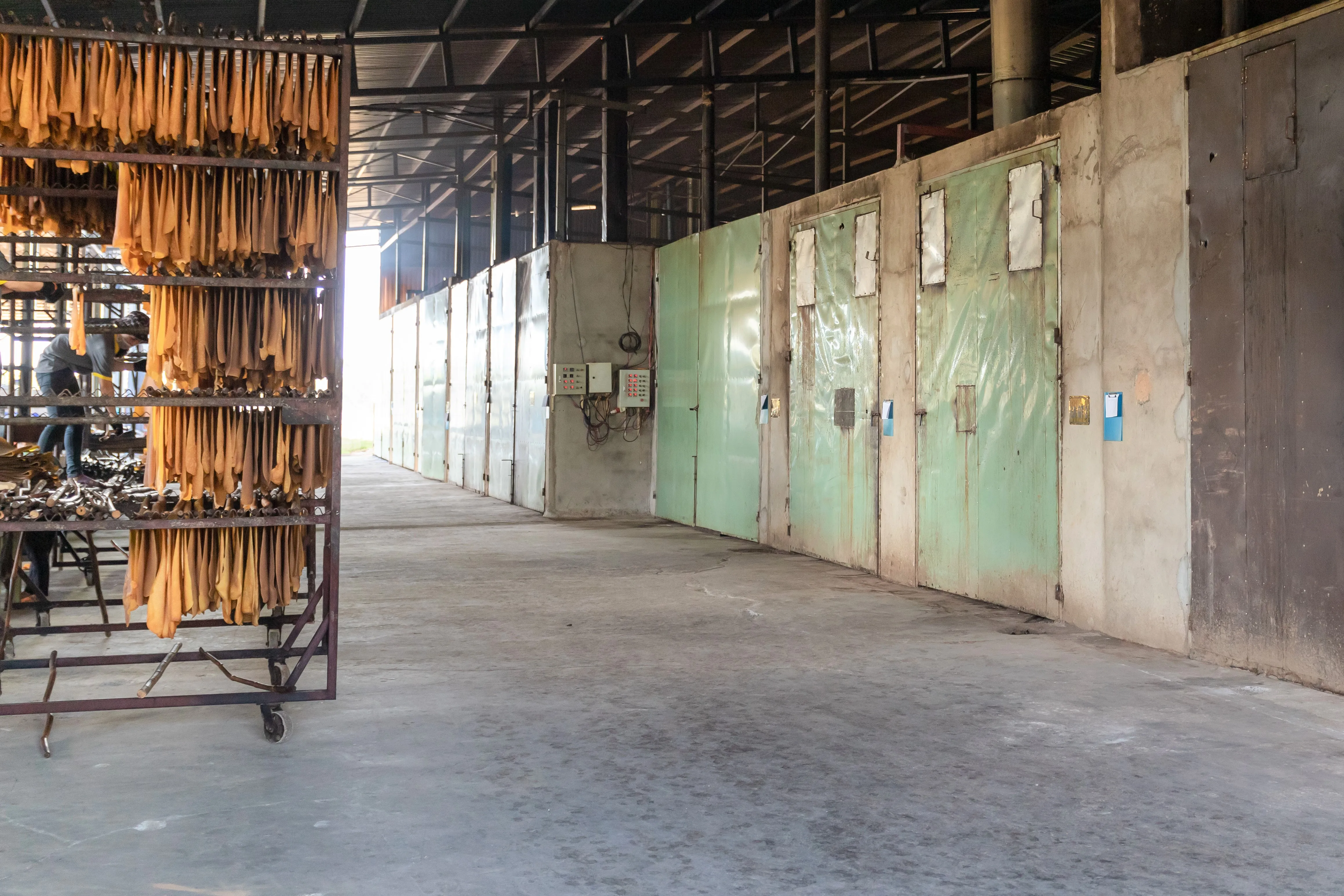 Rss buy scrap tires rubber raw materials vietnam rubber raw material compounds and direct factory nbr