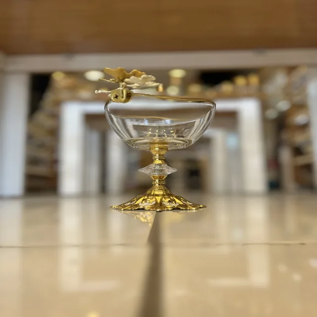 Glass Bowl Gold for Wedding, Large Metal Base Standing Pedestal Vintage Decorative Snack Compote for Parties Office Home Decor