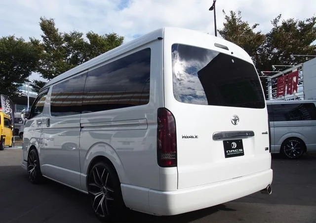 hiace5.jpg