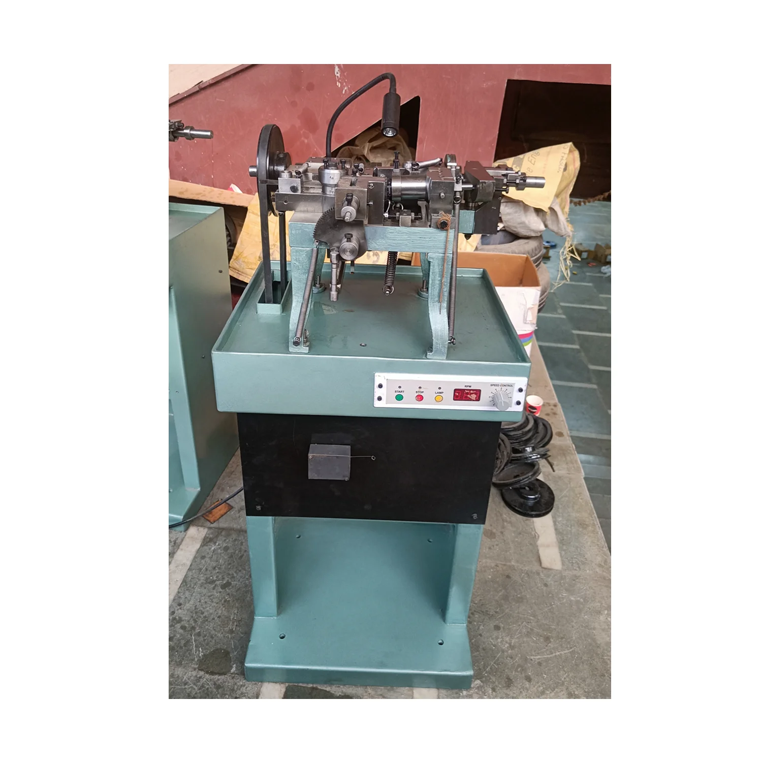 Высококачественная машина для изготовления кубинских цепей с тяжелым оборудованием, изготовлена из золота и серебра, машина для изготовления металлических цепей