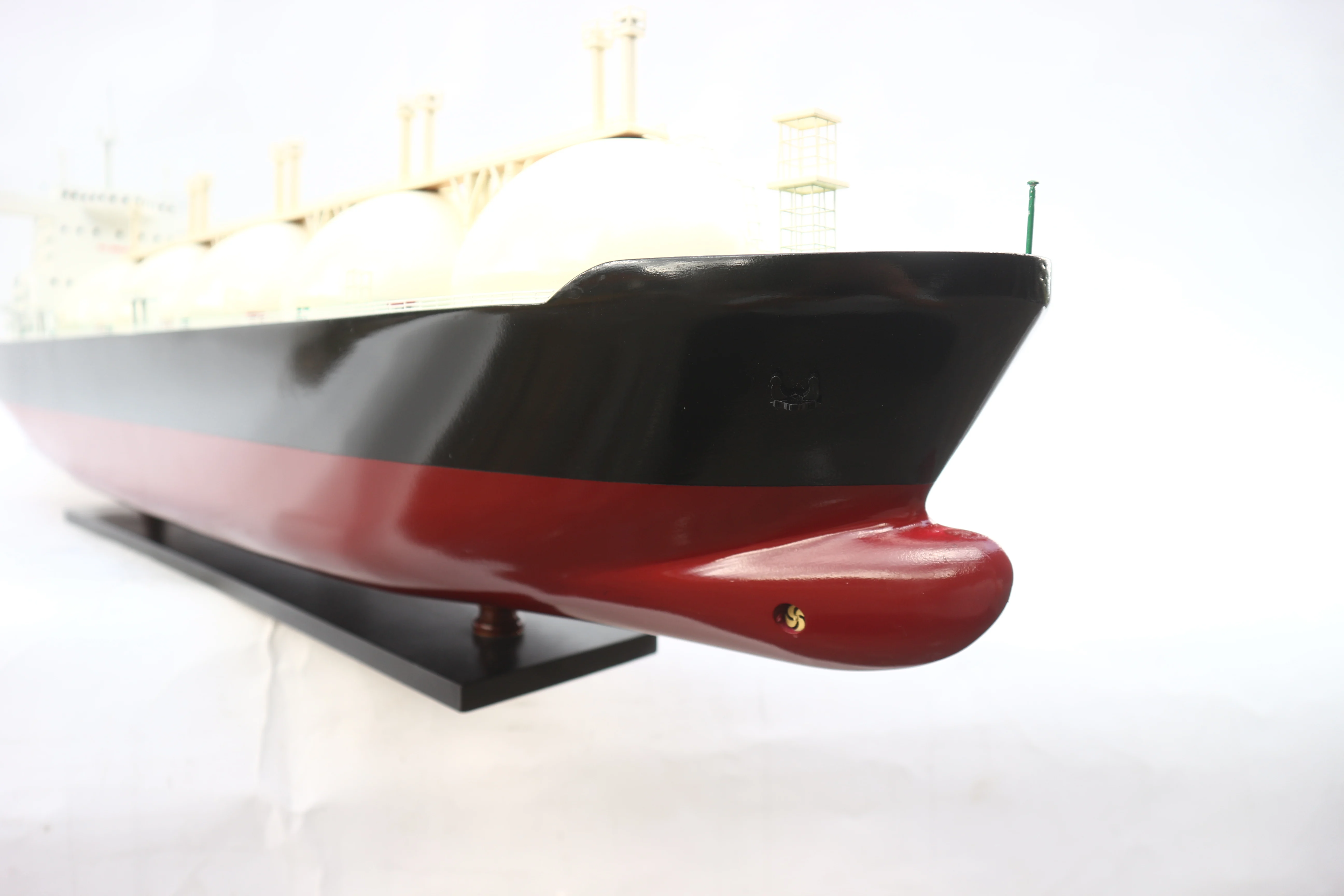 GAS TANKER (LNG CARRIER) - WOODEN COMMERCIAL SHIP  MODEL HIGH QUALITY PRODUCT MADE IN VIETNAM