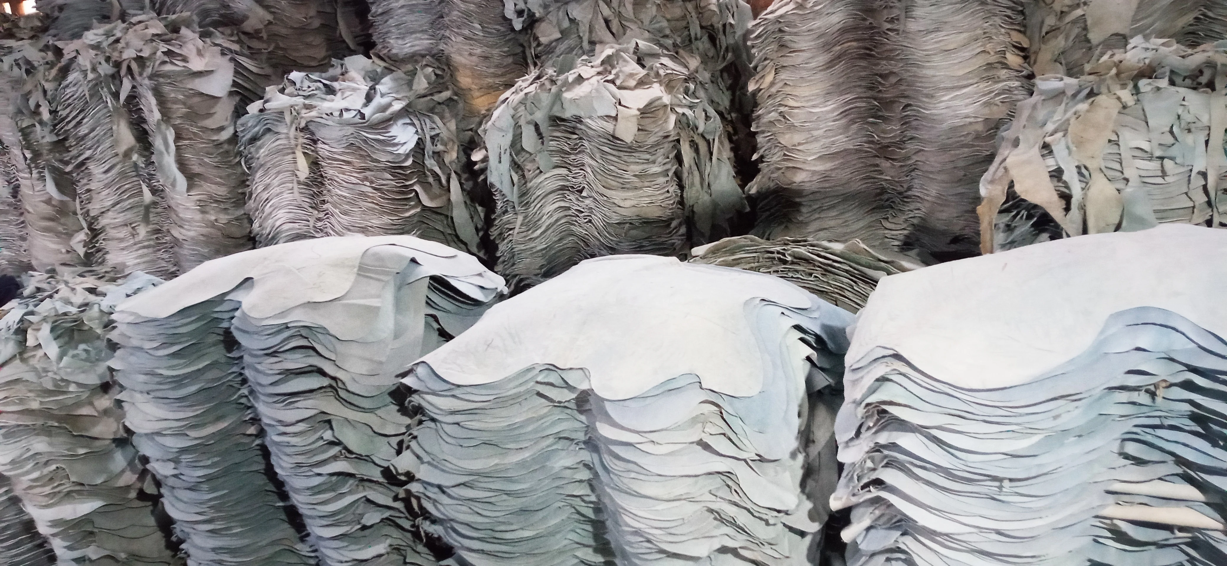 OEM SERVICE 100%%% GENUINE COW WET BLUE SPLIT  LEATHER 10sqft UP 1.4MM RAW HIDES EXPORT QUALITY CHEAP PRICE BANGLADESH WHOLESALE