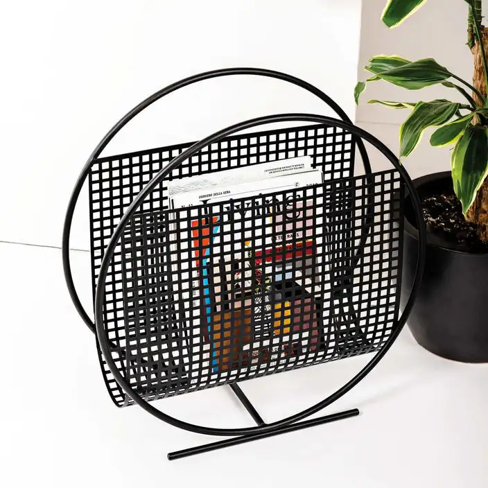 Contemporary Black Metal Magazine Organizer Modern Style Leather Holder for Stylish Office Storage Shape Magazine Organizer