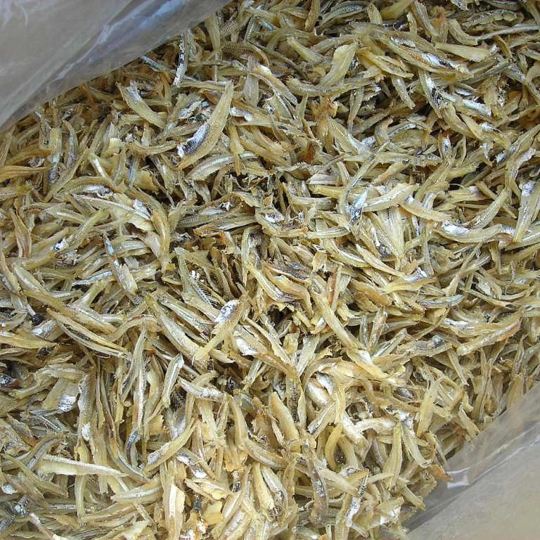 Сушеные маленькие анчоусы известные морепродукты Вьетнам-100% натуральные