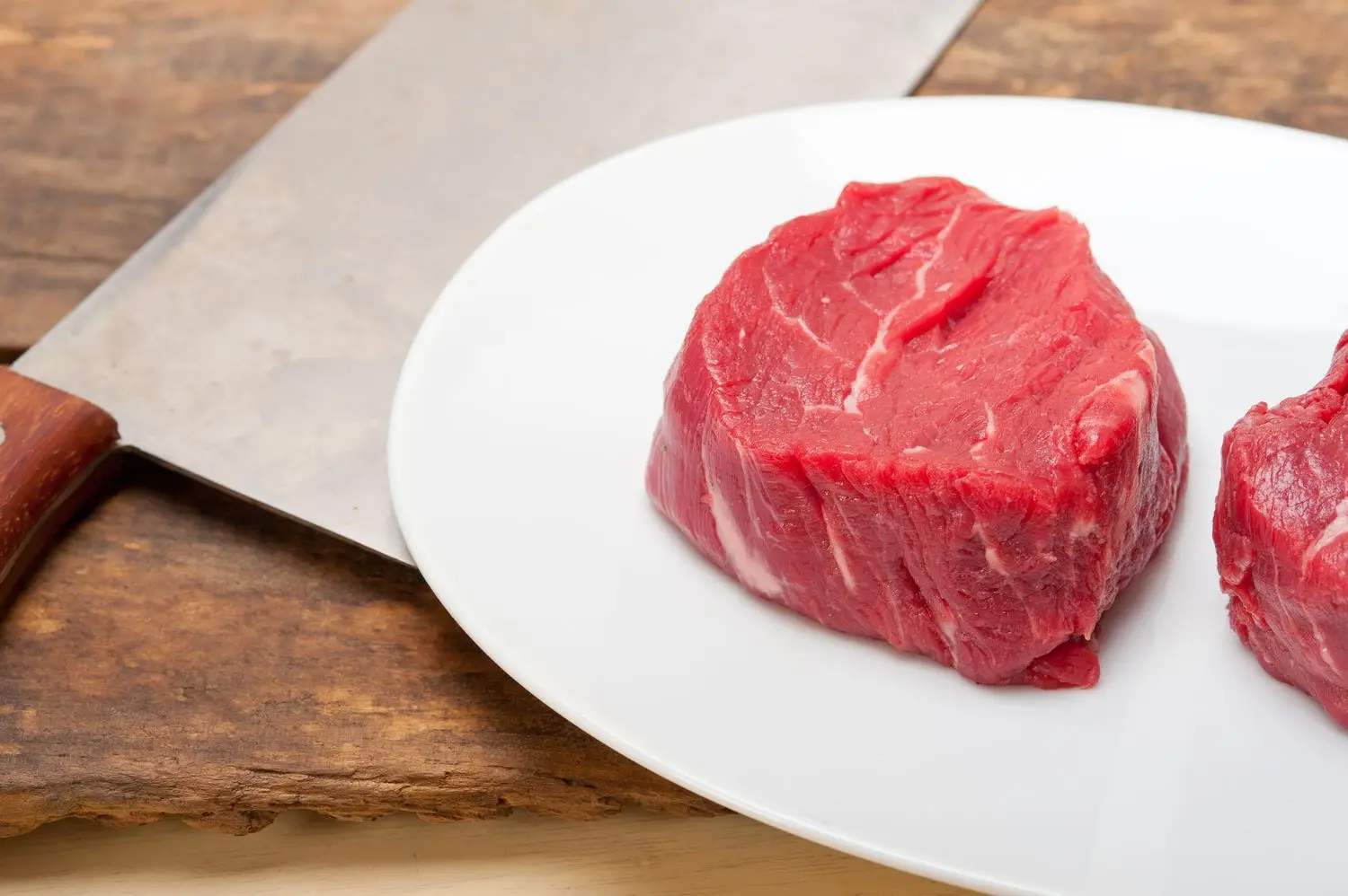 2025 Fresh and Frozen Boneless Beef Meat Lamb Red Cube Roll Bone Premium Grade Quality for Sale