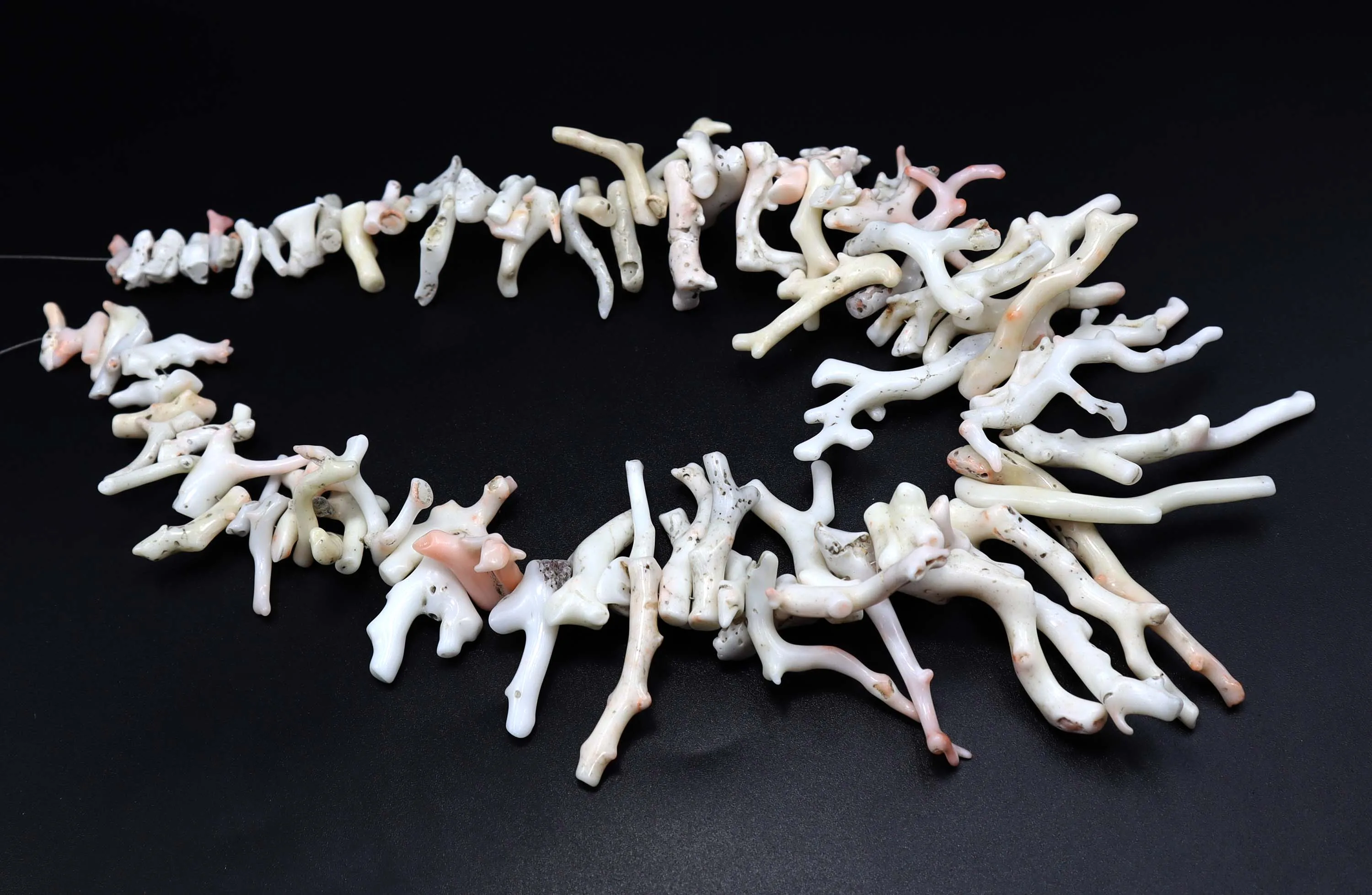 Japanese White Coral Necklace 18-Inch Polished Stick Beads Natural White Branch Jewelry for Party Featuring Pearl as Main Stone