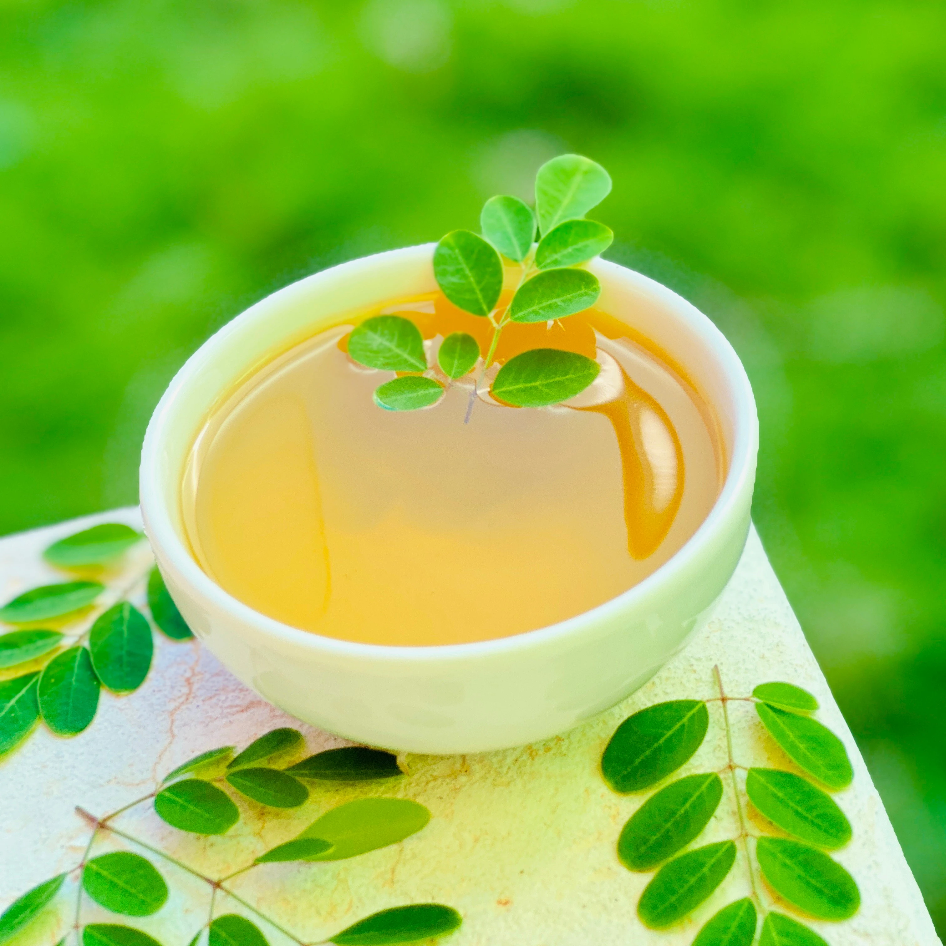 Biggest Indian Supplier Top Quality Cold Pressed Moringa Oleifera (Malunggay) seed Oil for cosmetic Industries