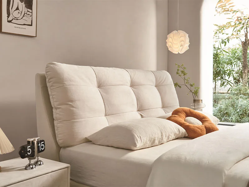 Italian Modern Double Bed with Durable Wooden Bedstead for Elegant and Functional Bedrooms