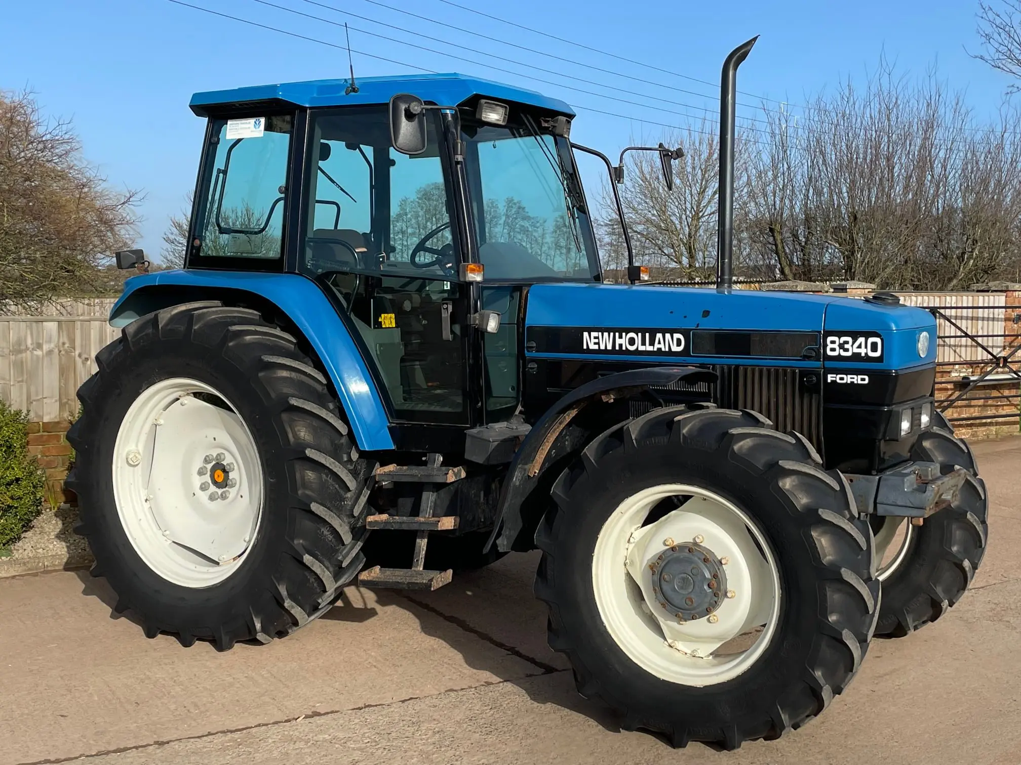 Fairly used  agricultural farm tractors new holland 3230 30hp 4x4wd with small mini compact equipment loader for sale