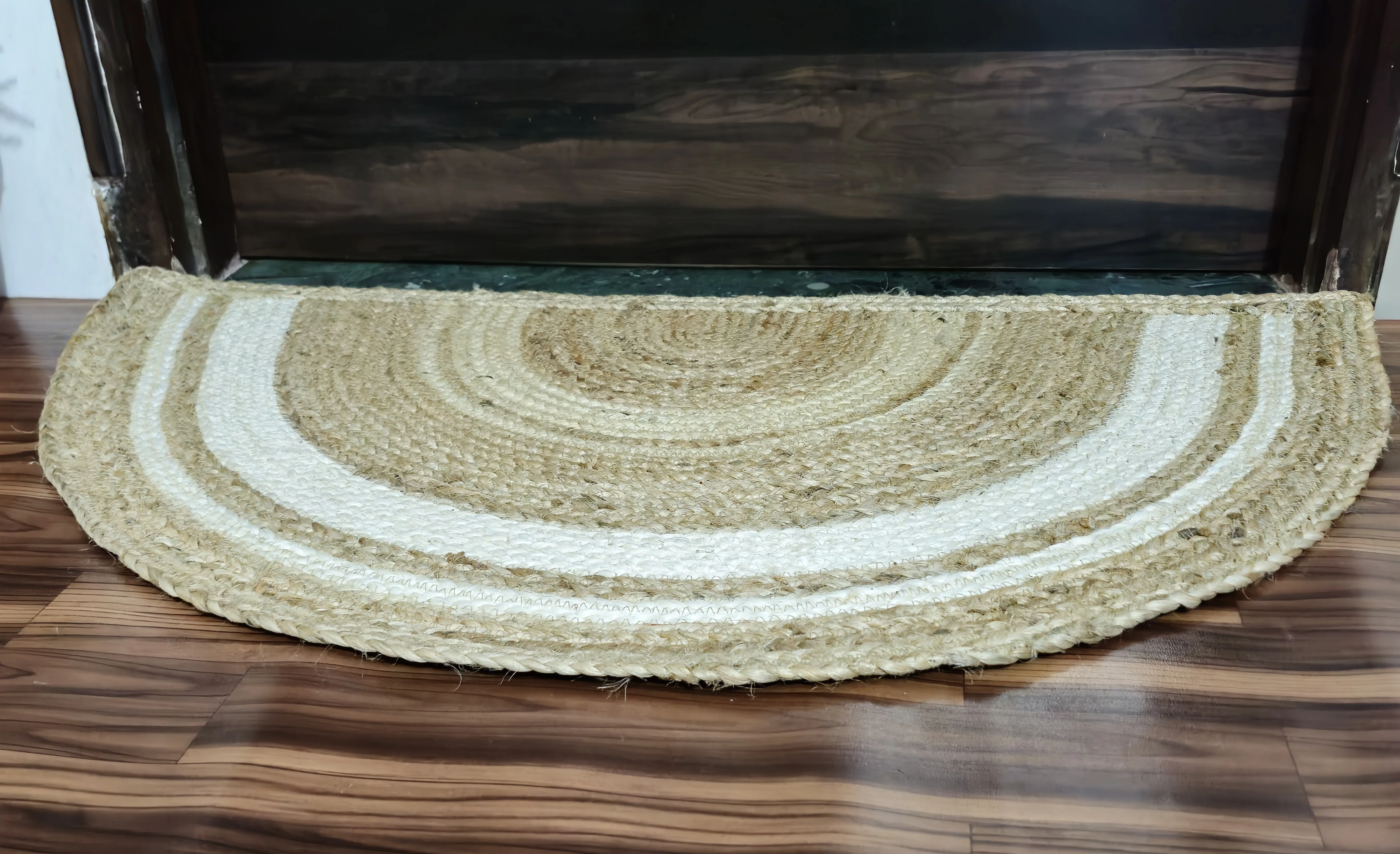 Simple and Beautiful Semi-circle Jute Braided Rugs Half Round Shape Door Mats Carpets Rugs for Home Hotel Kitchen Living Room