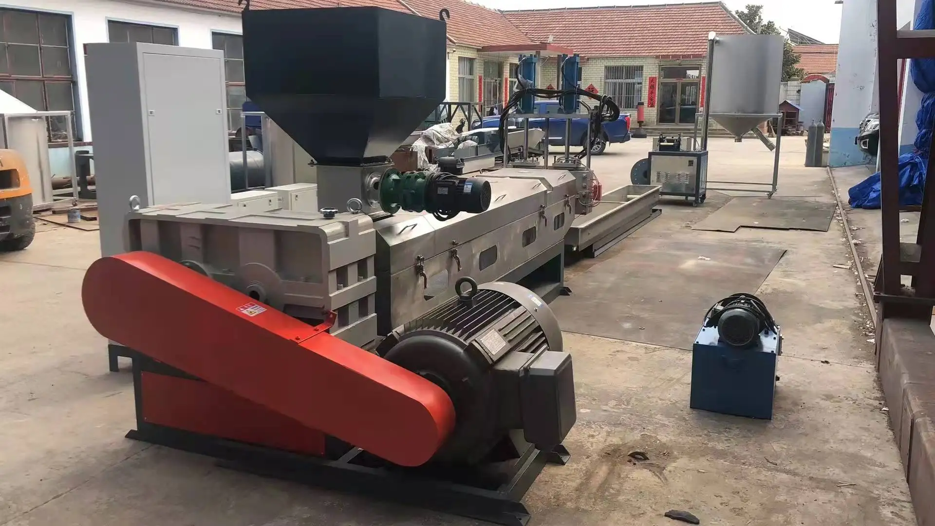 Pet Recycling Plastic Granulator Pet Bottle Granules Making Machine Granulator Machine Pet Plastic