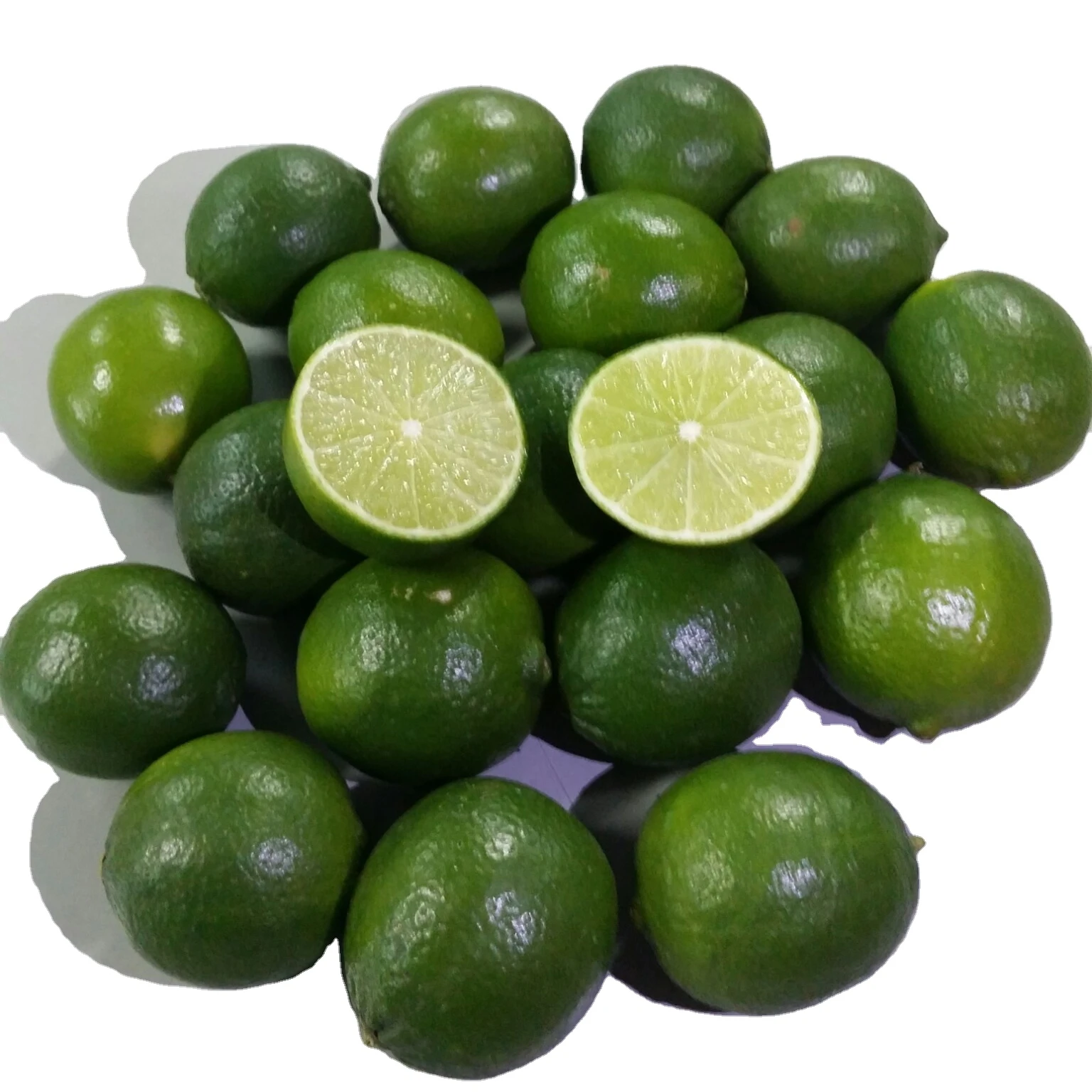 Seedless green lemon, Vietnamese fresh lemon with special aroma and sour taste. Current trending products/ Amber