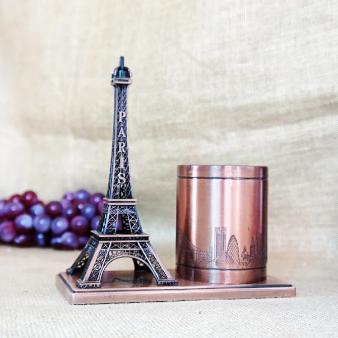 Directly Sale Creative Wrought Paris Eiffel Tower Model Alloy Eiffel Tower Pen Holder for Office Decoration