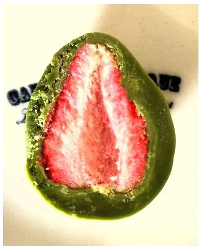 Reasonable price bouquet chocolate covered freeze strawberry matcha snack