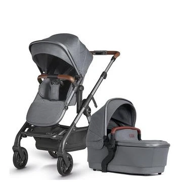 Brand new Cybexs e-Priam Pram inc Lux Carrycot - Springs Blossoms