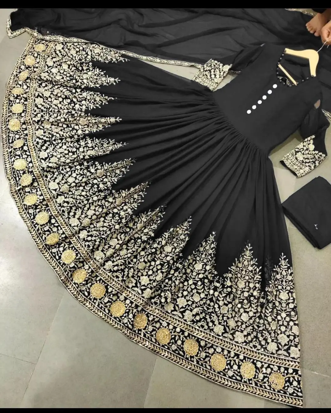 Georgette long gown  fashionable casual wear design very nice color combination with low price wholesale