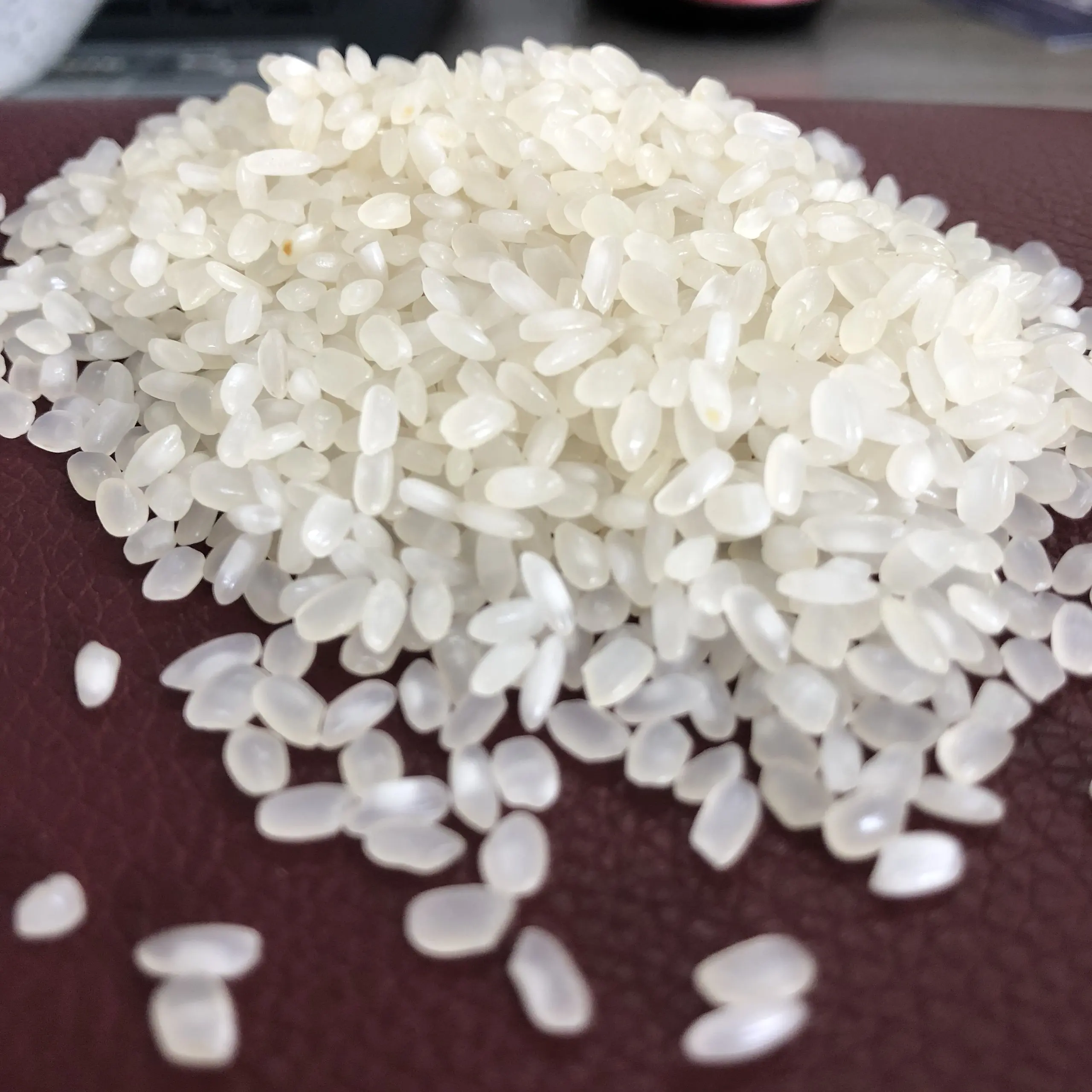 Quality Long Grain Fragrant Rice ST25 From Vietnam / Vietnamese Specialty Rice