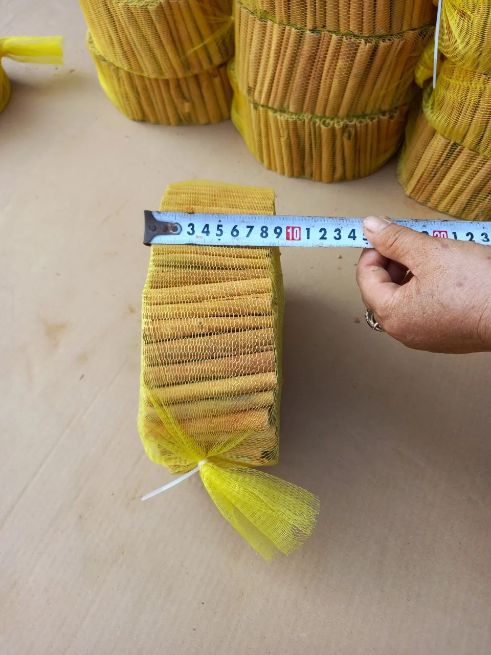 Factory Wholesale Dried Spices Factory Supplier Cassia Sticks Cinnamon