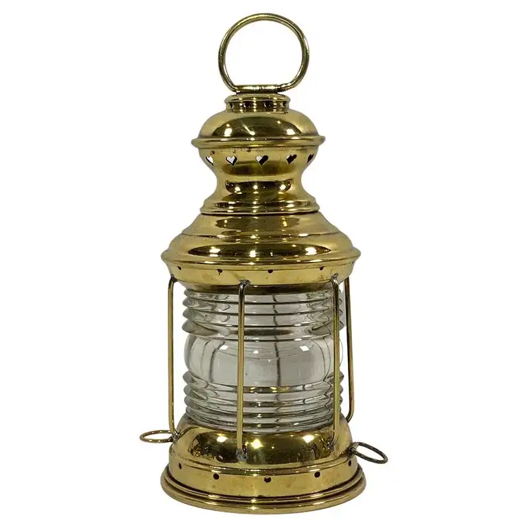 Brass And Copper Kerosene Oil Lamp In Antique Finished For Outdoor Usage With Modern Design With Elegant Style In cheap prices