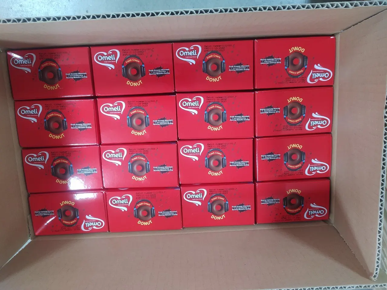 Omeli Brand Premium Quality New 150g Special Donut Banana Fresh Cream Flavour Tasty Delicious Chocopie Biscuits Cookies