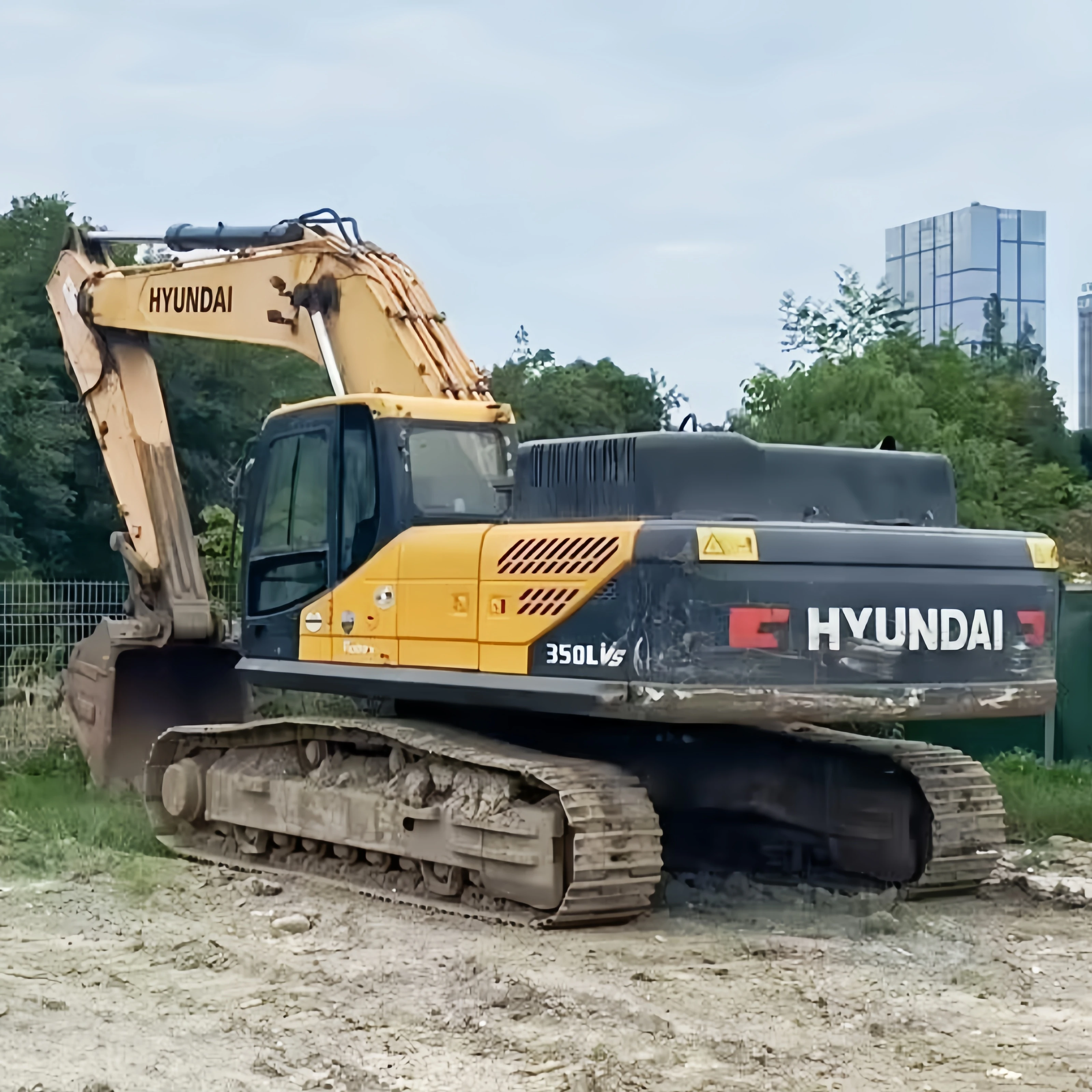 35ton большой экскаватор HYUNDAI R350LVS гусеничный б/у для продажи