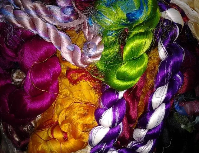 sari silk thrums for crafting Skin Care and Cut Silk Cocoon White Pattern Color Material Fiber Origin Type Product Model Dyed