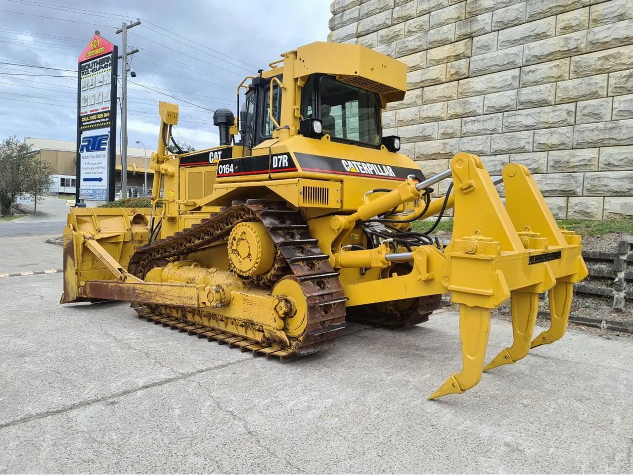 Оригинальный бульдозер CATERPILLAR D7R II D1 D2 D3 D4 D45 D6 в наличии и готов к отправке