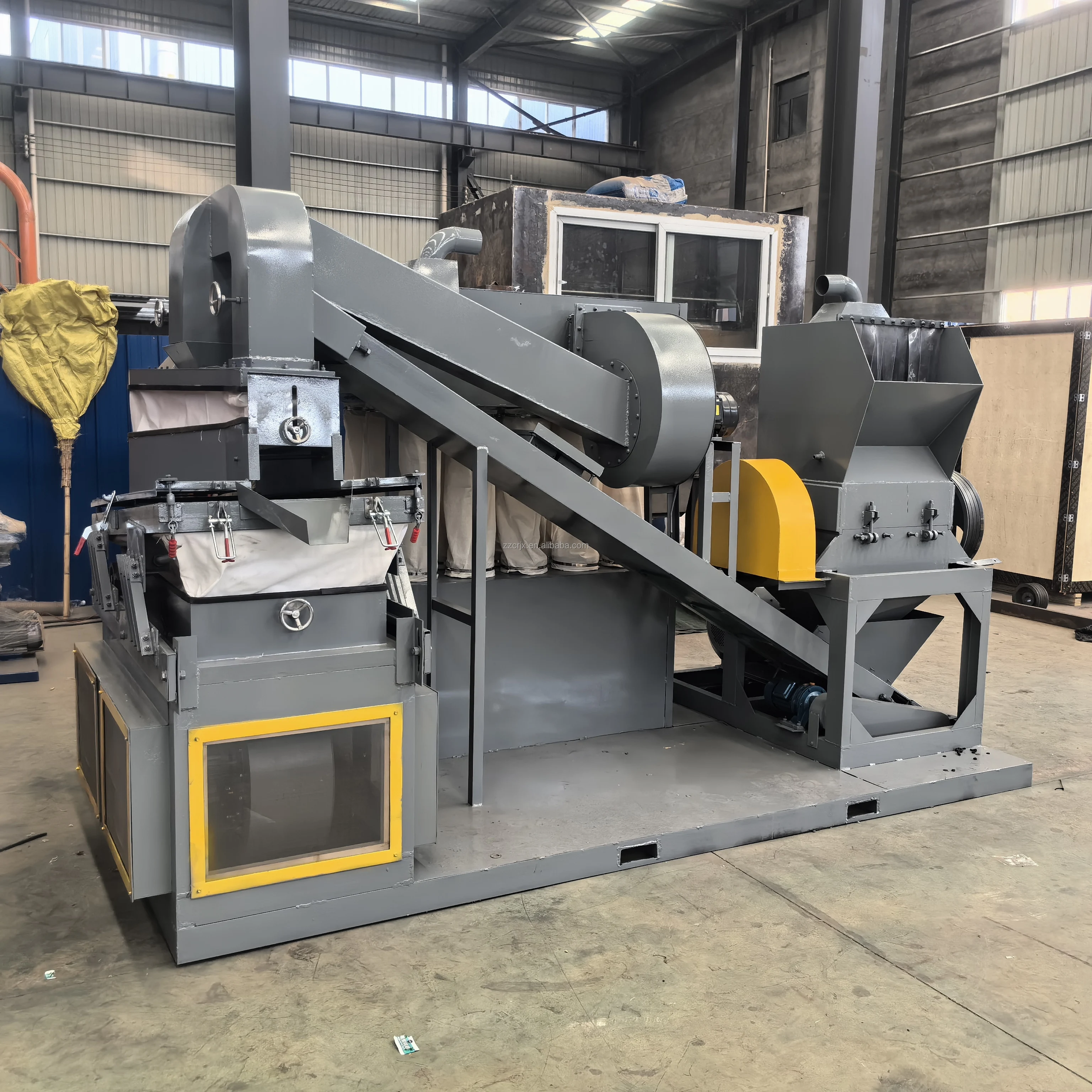 High Quality Cable Granulator Copper Wire Recycling Machine Scrap Metal Copper Granules Shredders Machine Hot Selling