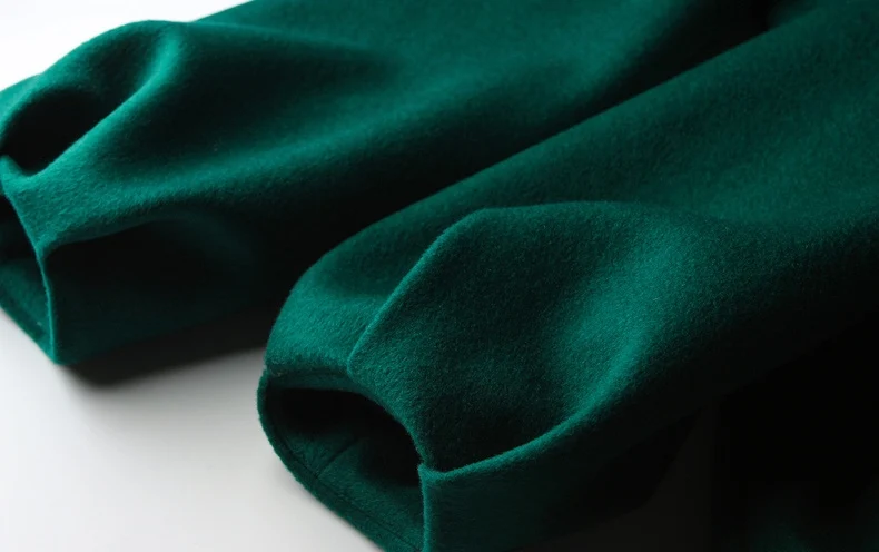 OEM, ODM, CMT Trending women coat for Christmas in Europe and North America design by Italy