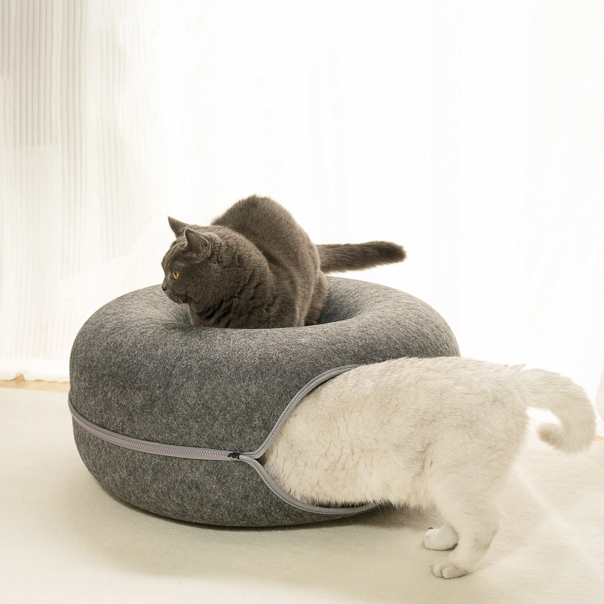 Donut Tunnel Large House Nest and Cat Scratcher Bed Made of Felt Fabric for Playful Cats