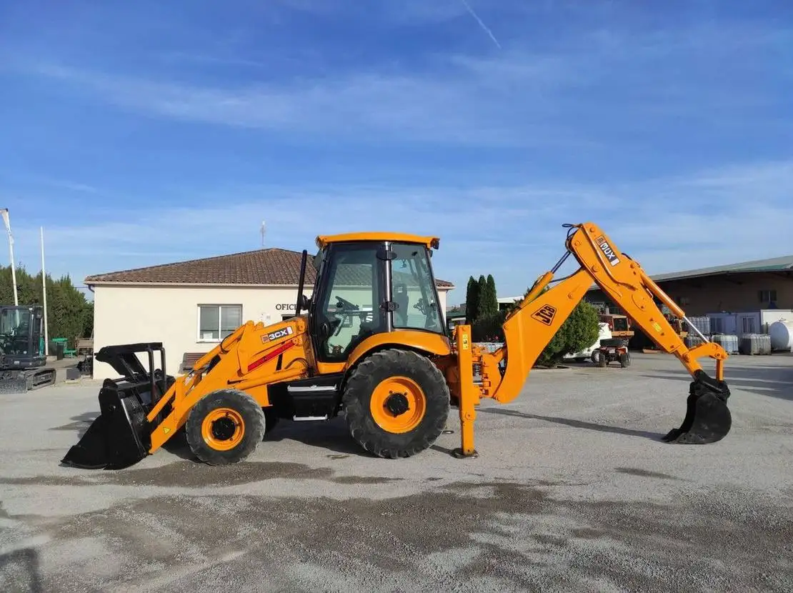 Used Wholesale Supply JCB4WD Backhoe Loader Multifunction 430E Diesel Customised Cylinder available In Austria