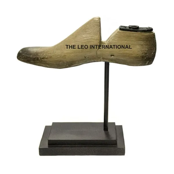 luxury home decoration golden sculpture home accent home decoration accessories showpiece centerpiece on marble base