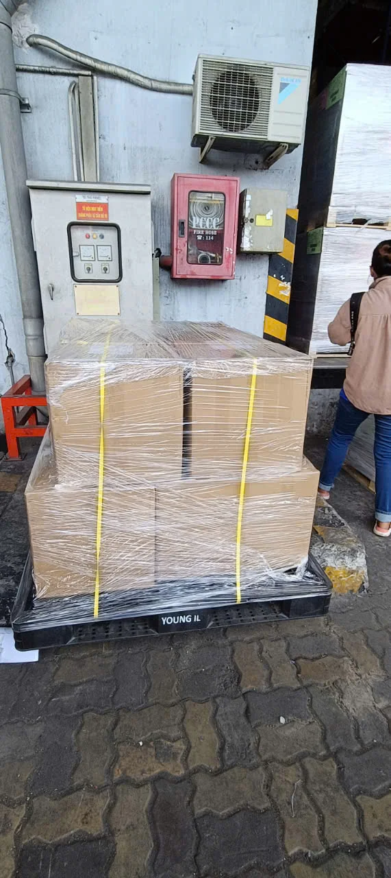 Оптовая продажа 25 кг/пакет бесплатный образец растворимый кофе с фундуком очень вкусный со сливочным вкусом 3 в 1