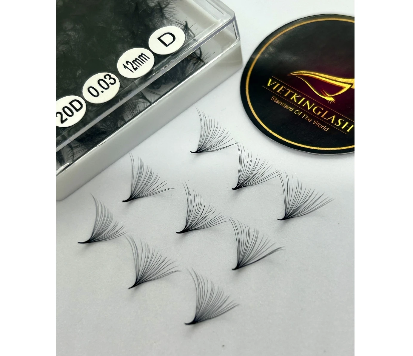 Top Quality popular premade eyelash Korea Pbt Natural Sharp Original 10D CC Curl 0.05 0.07 Pro Made Fans Lash Extension Supplies