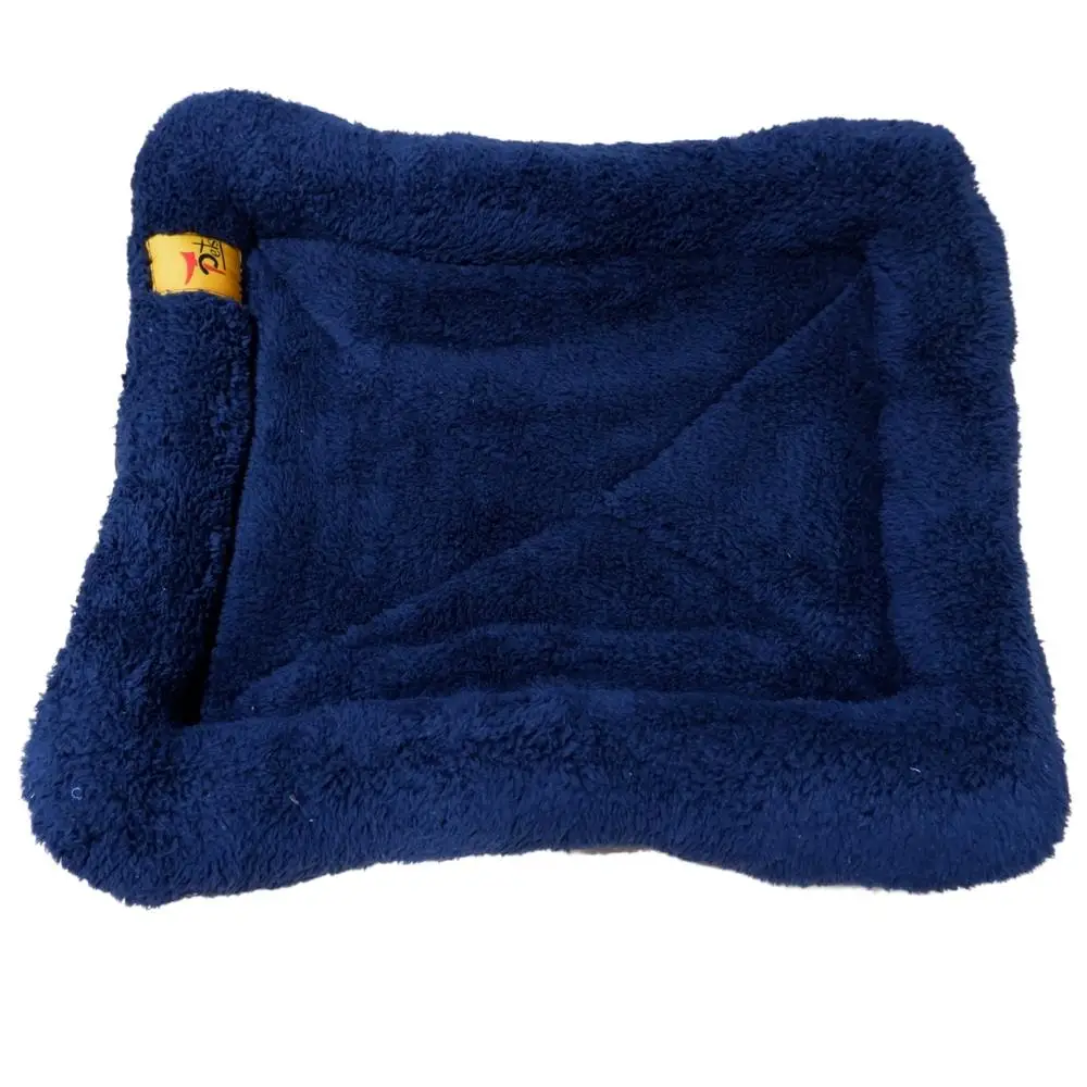 Direct Price Factory OEM 2022 Pet Accessories Pet Soft Fur Fabric Mat Cute Design Pet Mat Dog Three Size Warmish