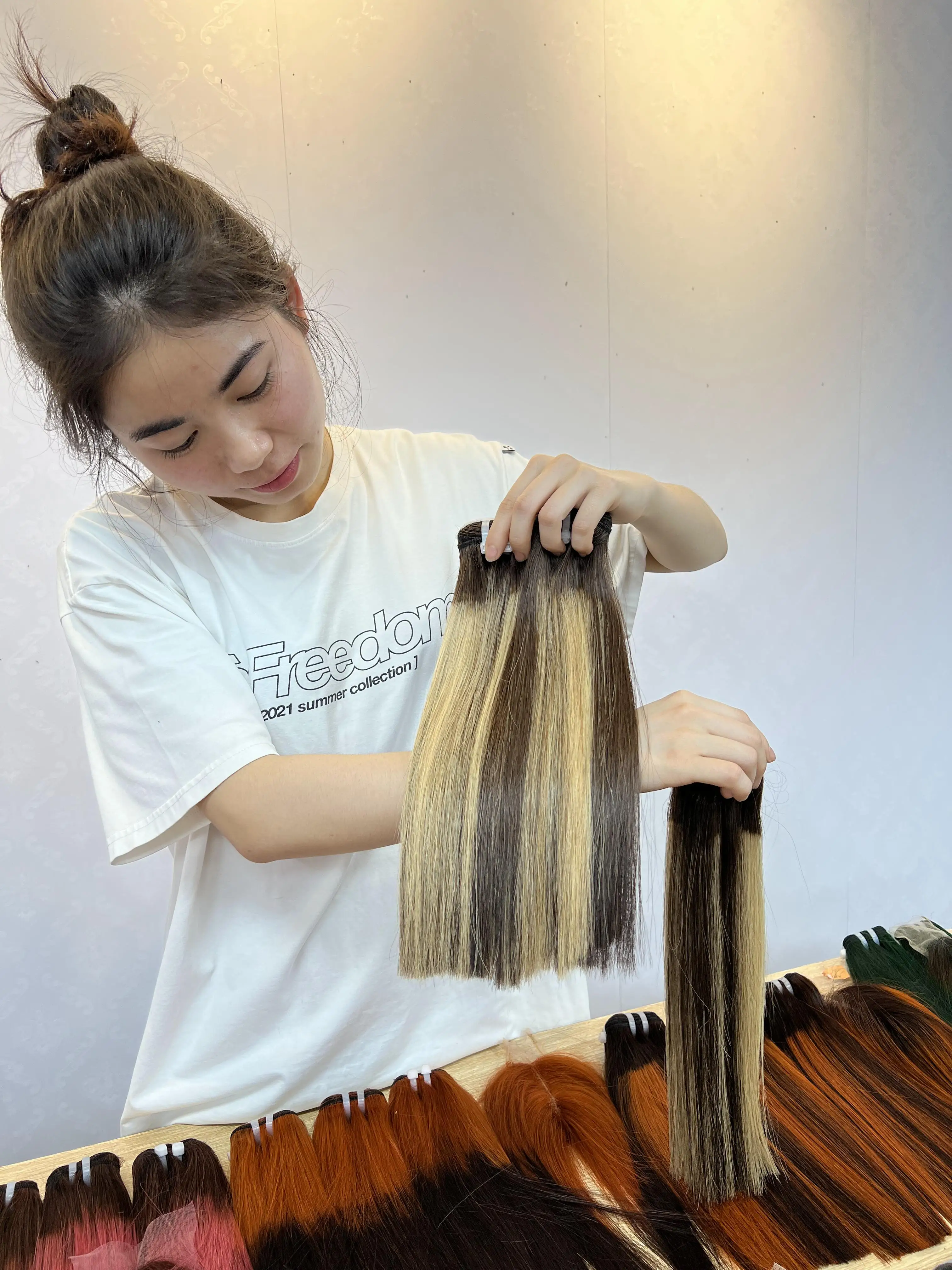 100% вьетнамские человеческие волосы прямые пучки костей пианино цвета волос с застежкой необработанные