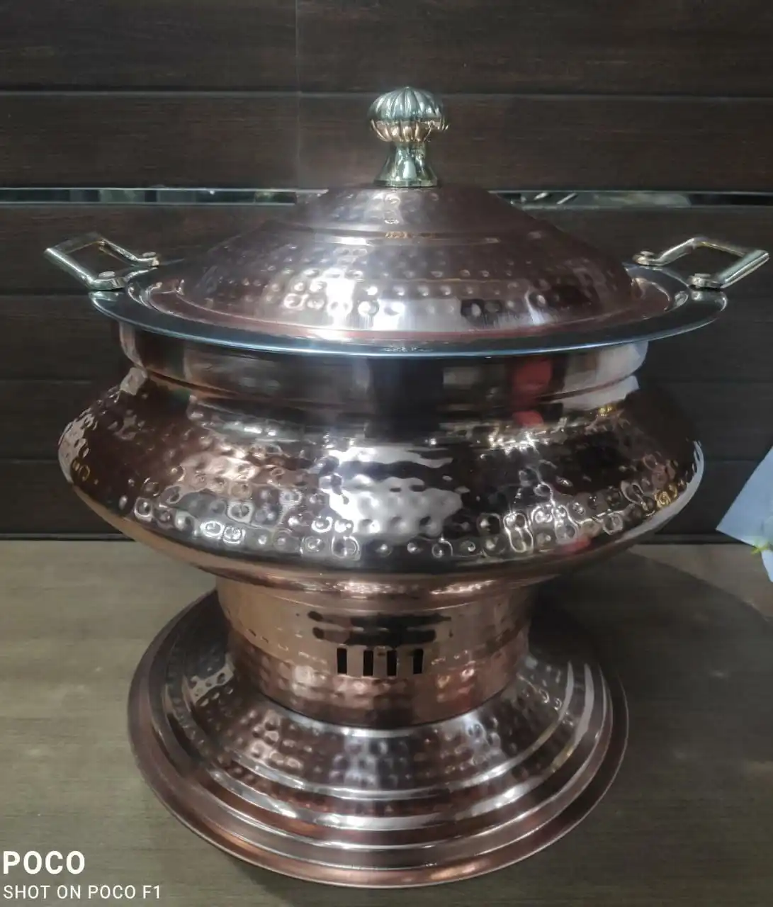 Luxury Copper Hammered Chafing Dish Customized Shape Antique Handmade Stylish Classic Table Top Stainless Steel Chafing Dish
