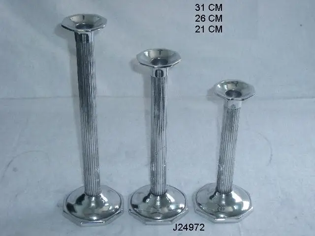 High Quality Cast Aluminum Candle Holder with Mirror Polish with Star Shape Top and Base Home Decor Diwali Festive Candle Holder