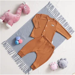OEM Service Air-cool Knitwear fabric Unisex Newborn Baby Set with a CF button placket long sleeve top & elastic waist pants
