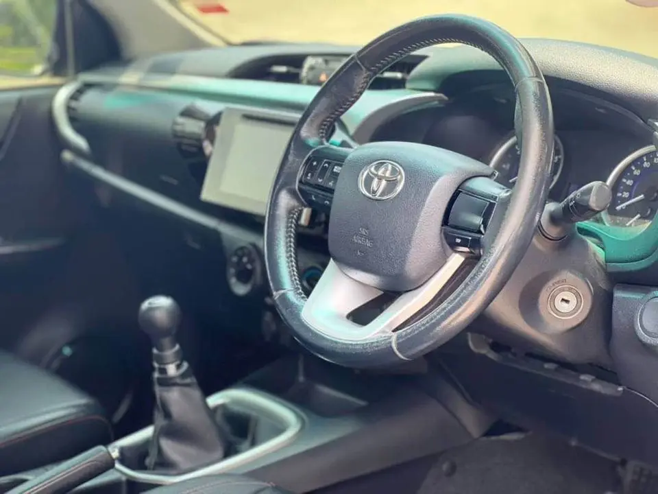 2020 Toy-ota hilux revo smart cab 2.4 a/t