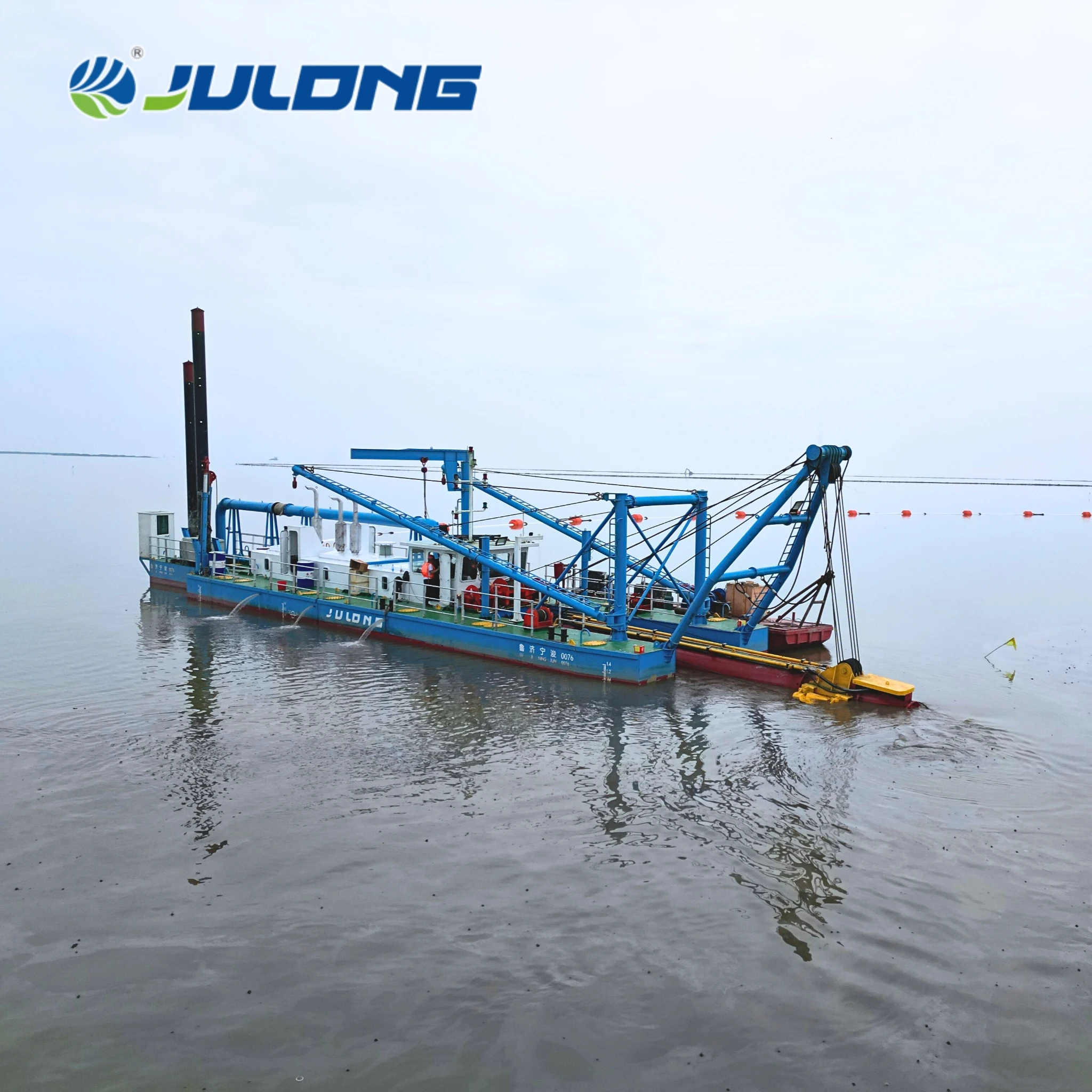 Best Selling SandingEquipment Dredger  with  New Diesel-Powered Engine Gearbox