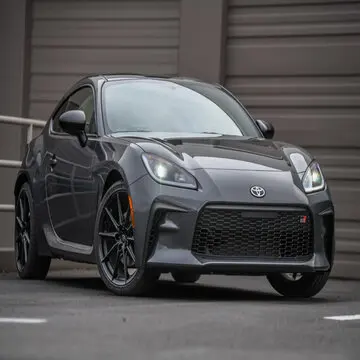 Второе поколение (ZN8/ZD8; 2021) Подержанные автомобили Toyota GT86 для продажи/б/у 2017 GT 86 2 0 D-4S Orange Edition 2dr продажи