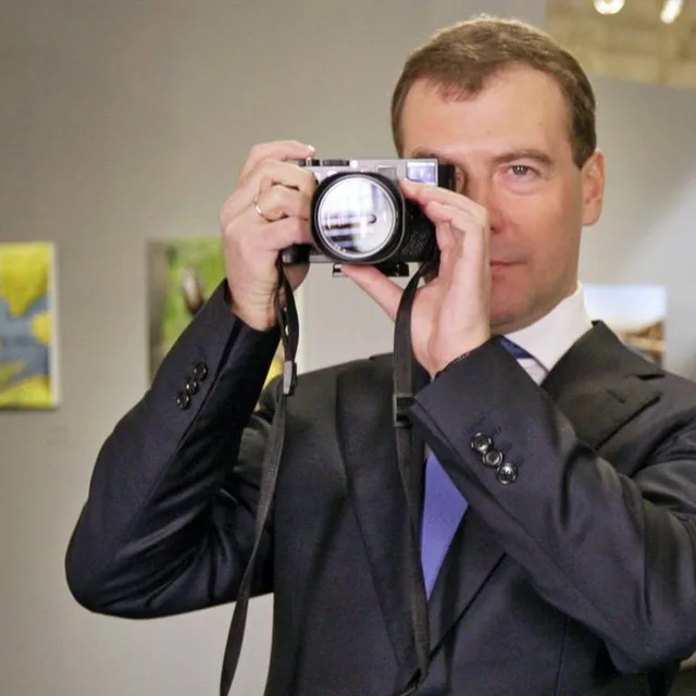 Cool photographer and videographer on a business tour a bright event in Russia, the best price