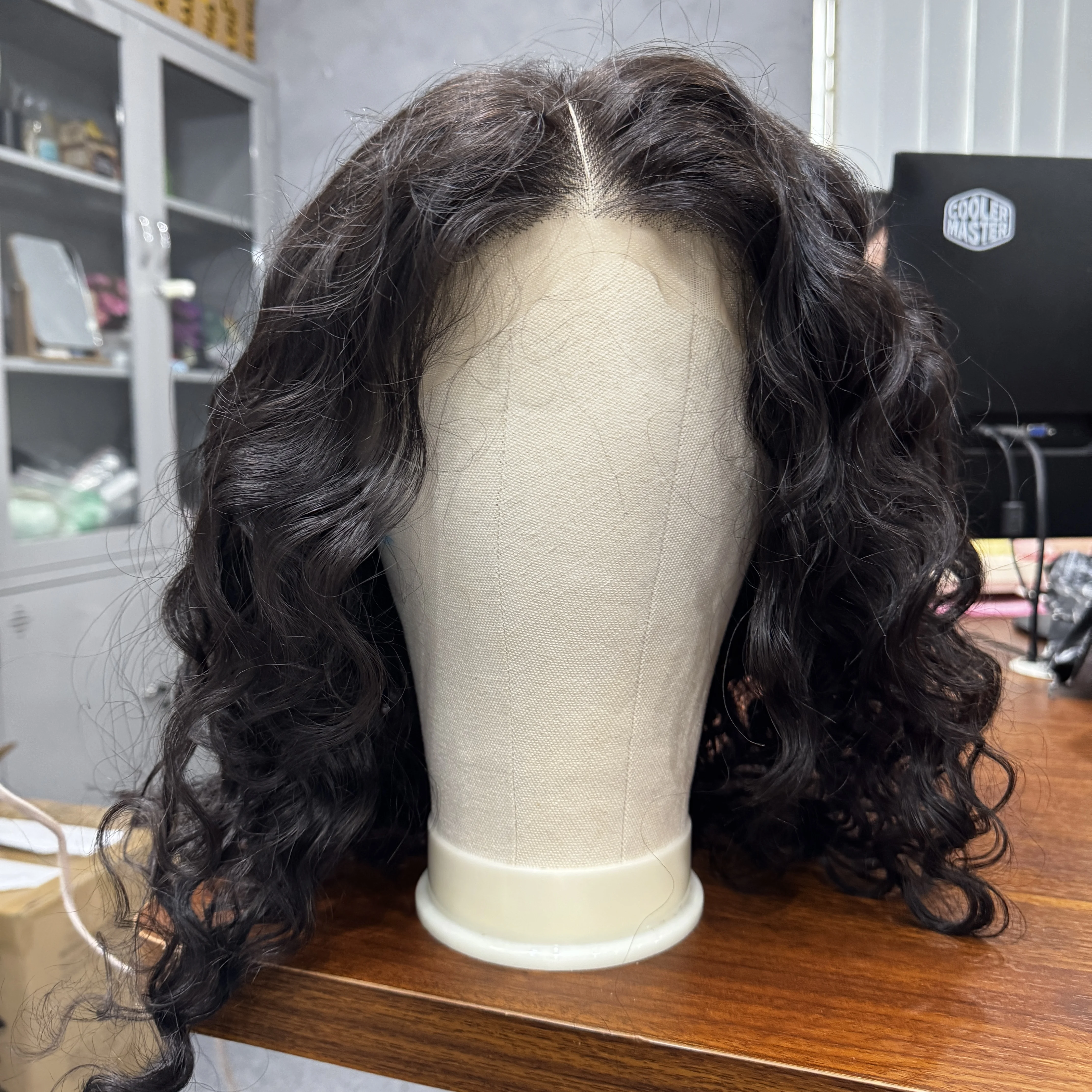 Premium Virgin Remy Hair From Vietnam Human Hair Extensions Bulk Wholesale Vietnamese Curly Wigs Bundles Raw Material