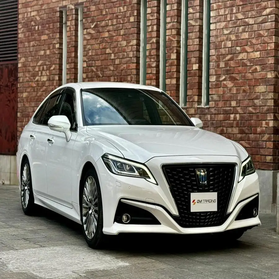 Купить Подержанный Toyota Crown быстрая доставка левый и правый руль лидер продаж низкая цена подержанные автомобили для продажи
