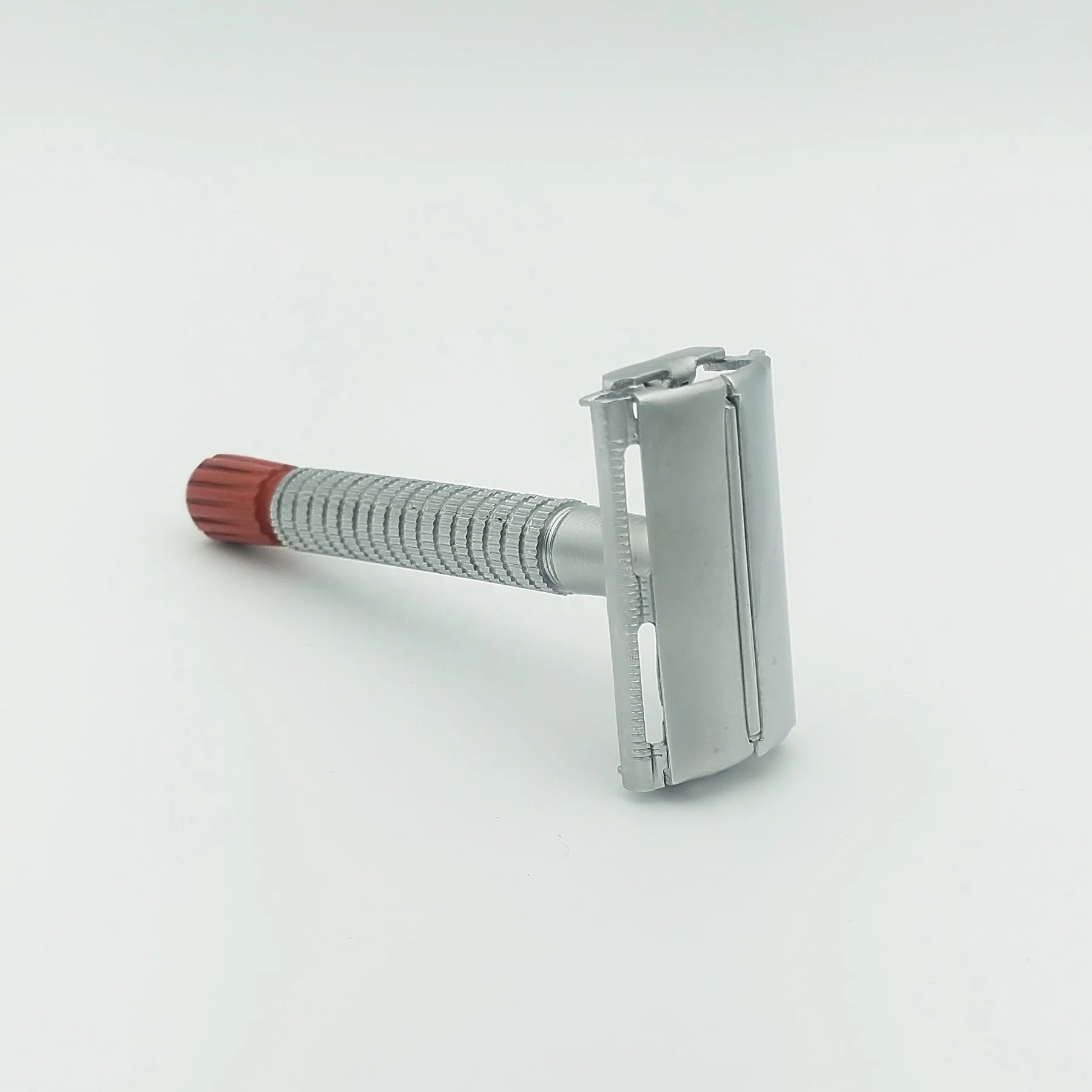 Trending Mens Traditional Classic Double Edge Chrome Shaving Safety Razor With Butterfly Head Open Short Handle Razor