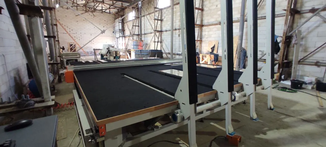 CNC glass cutting machine Sherhan 2633 professional equipment for straight and curved cutting of glass and mirror sheets