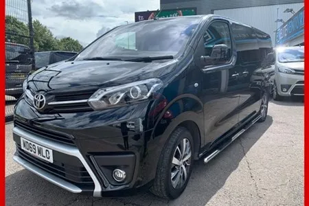Wholesale Good Quality Used 2018 Toyota Proace vans hand drive  / Proace Verso Minibus Van