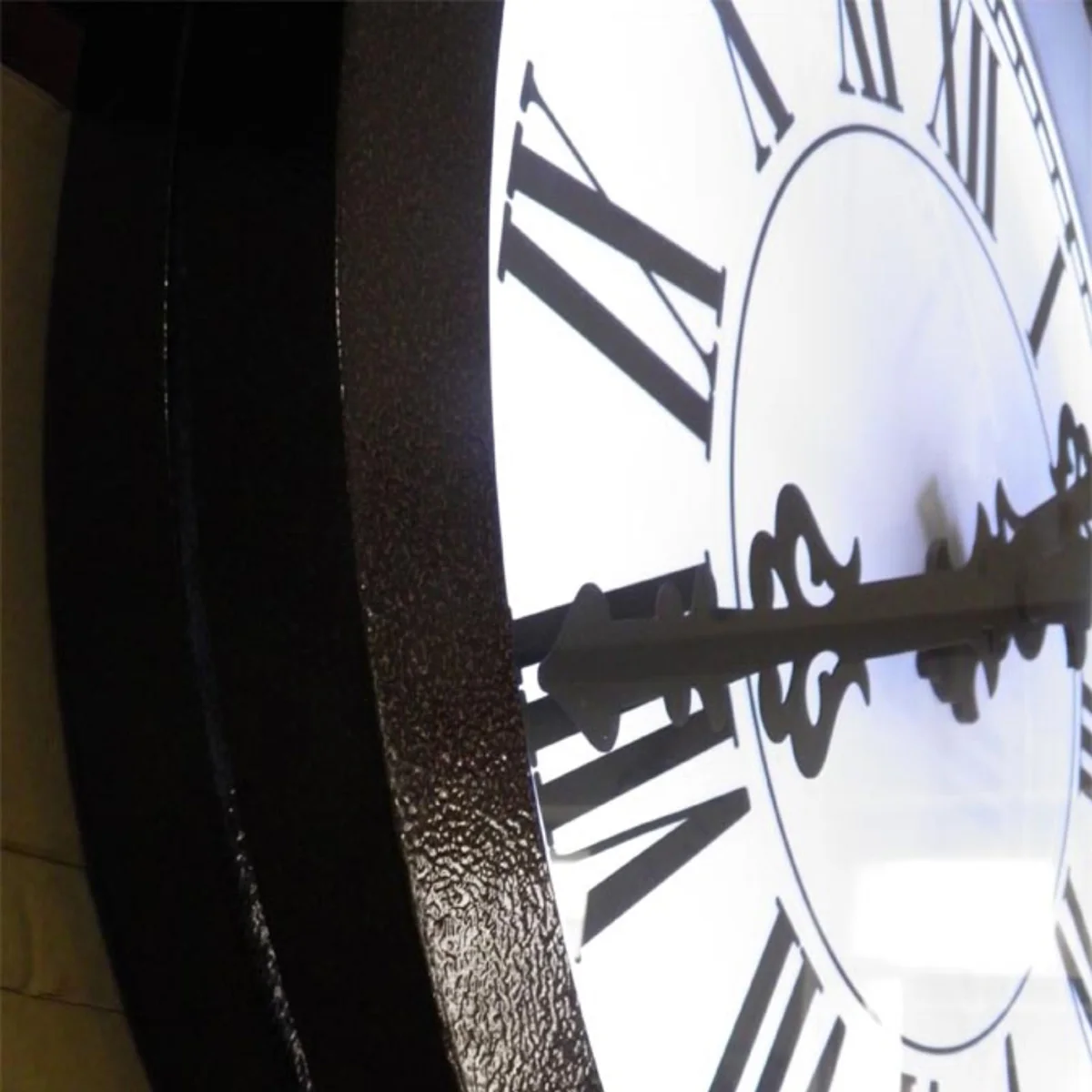 Premium quality Street clock D900 mm Scale capacity 12 hours worldwide shipping