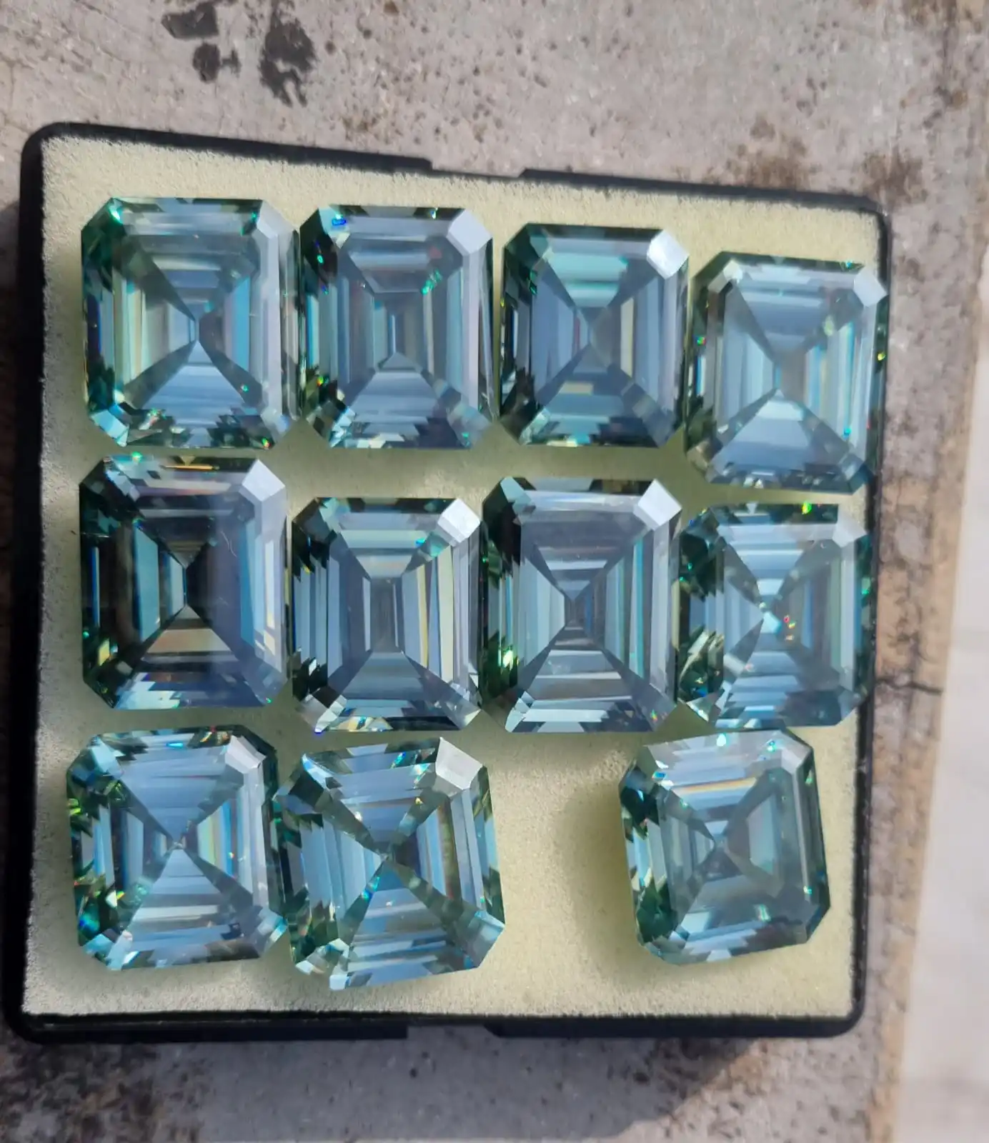 Ювелирные изделия с муасанитом 40 Cts